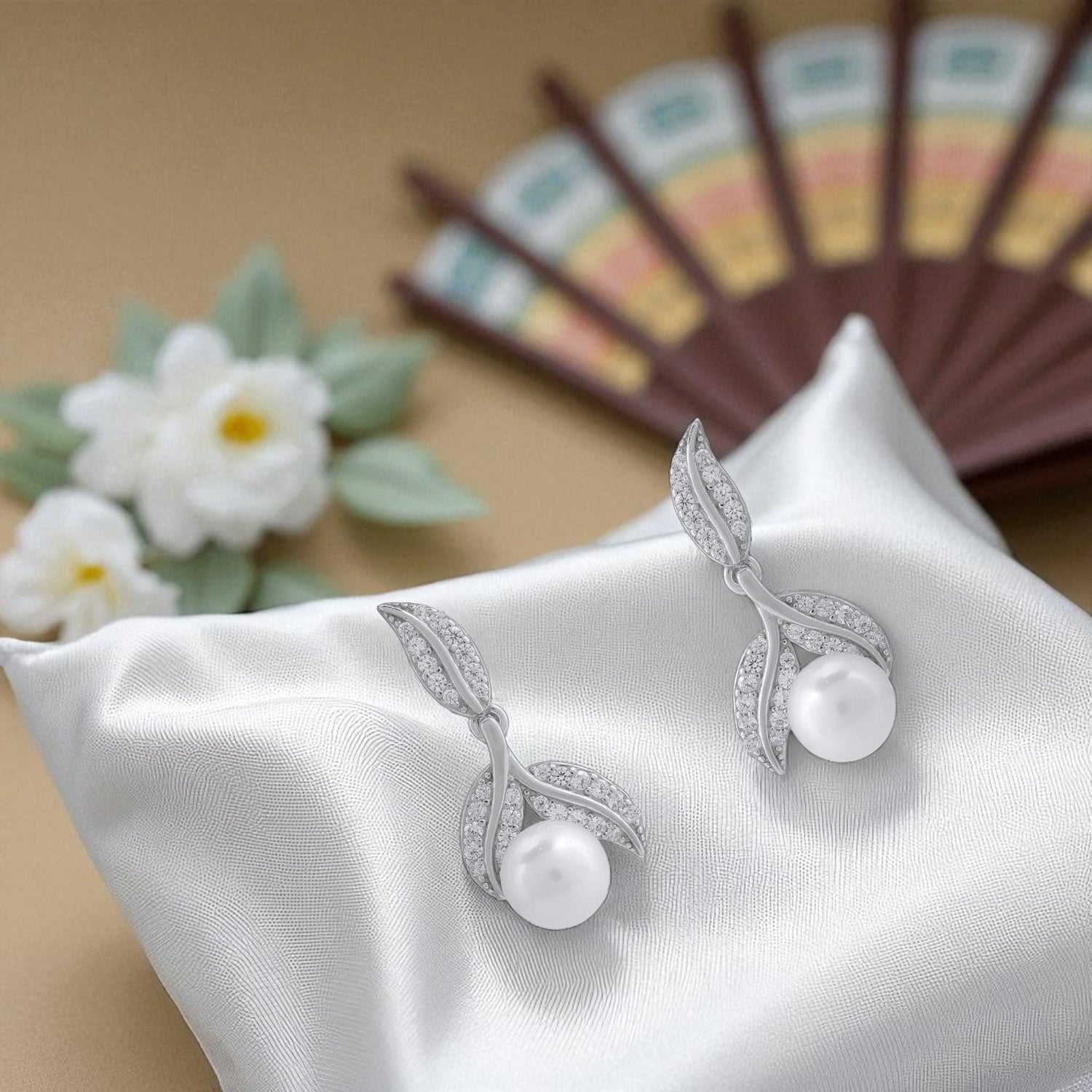 925 Sterling Silver Elegant Leaf Round White Pearl Earrings for Women