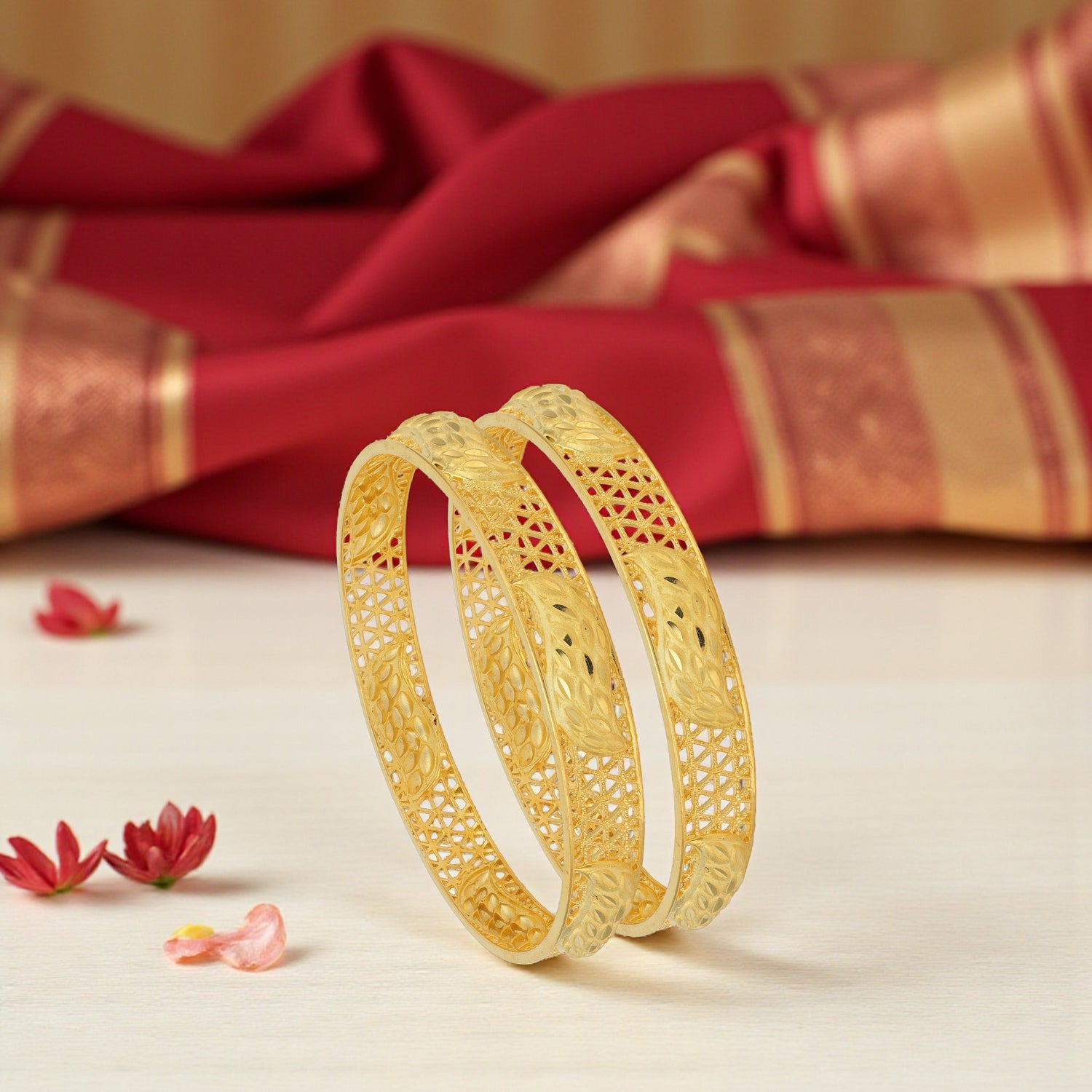 925 Sterling Silver Heritage Leaf Trellis Bangle for women