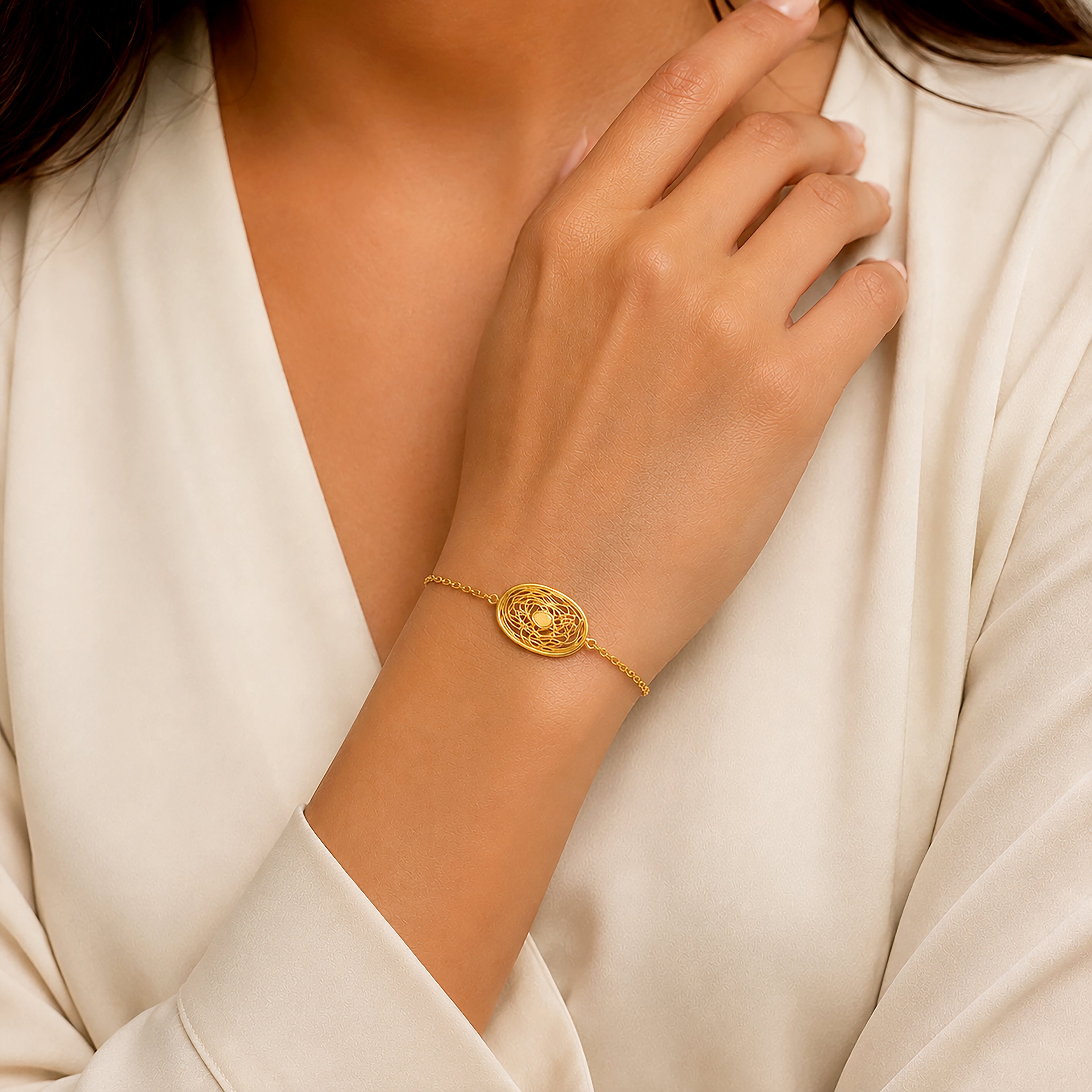 Elegant Oval 925 Sterling Silver Designer Bracelet
