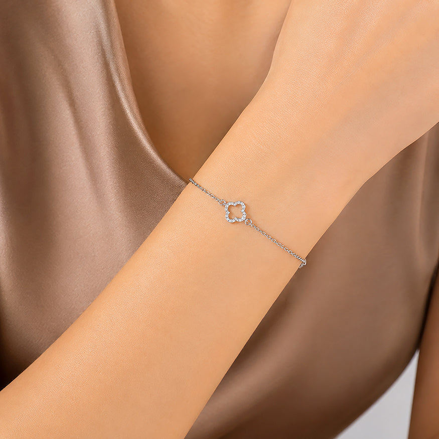 Elegant White Clover Sparkle Silver Chain Bracelet