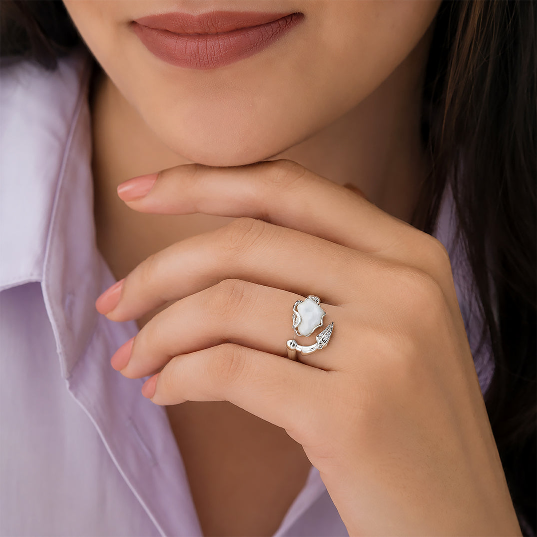 Luminous Pearl 925 Sterling Silver Sculpted Open Ring