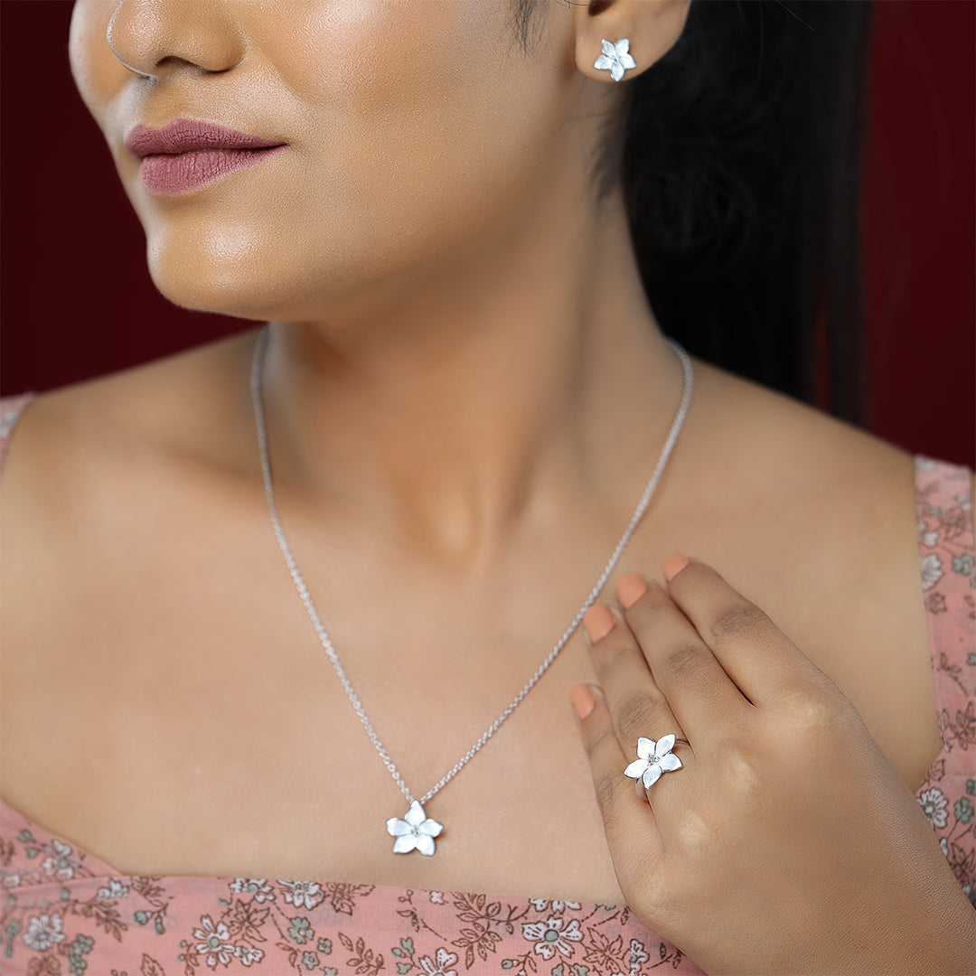 Luminous Rhodium Plated 925 Ivory Flower Chain Pendants Modal