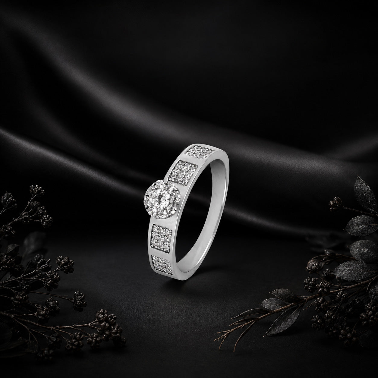Round Cluster Pav Band Silver Ring
