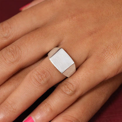 925 Sterling Silver Bold Box Rhodium Plated Engraved Ring