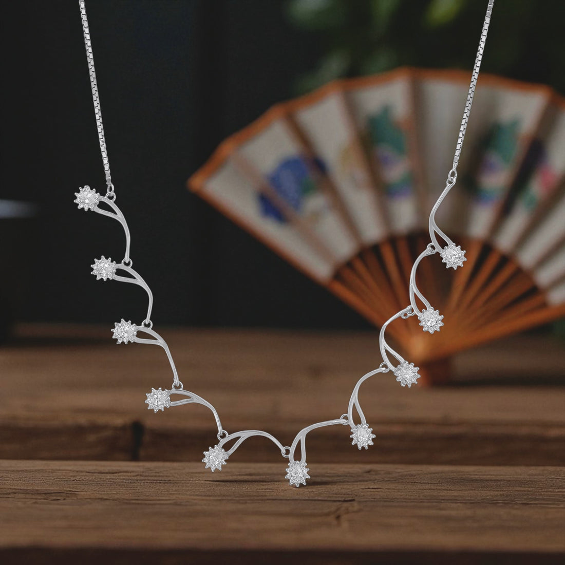 925 Sterling Silver Daisy Arc Vine Necklace for Women