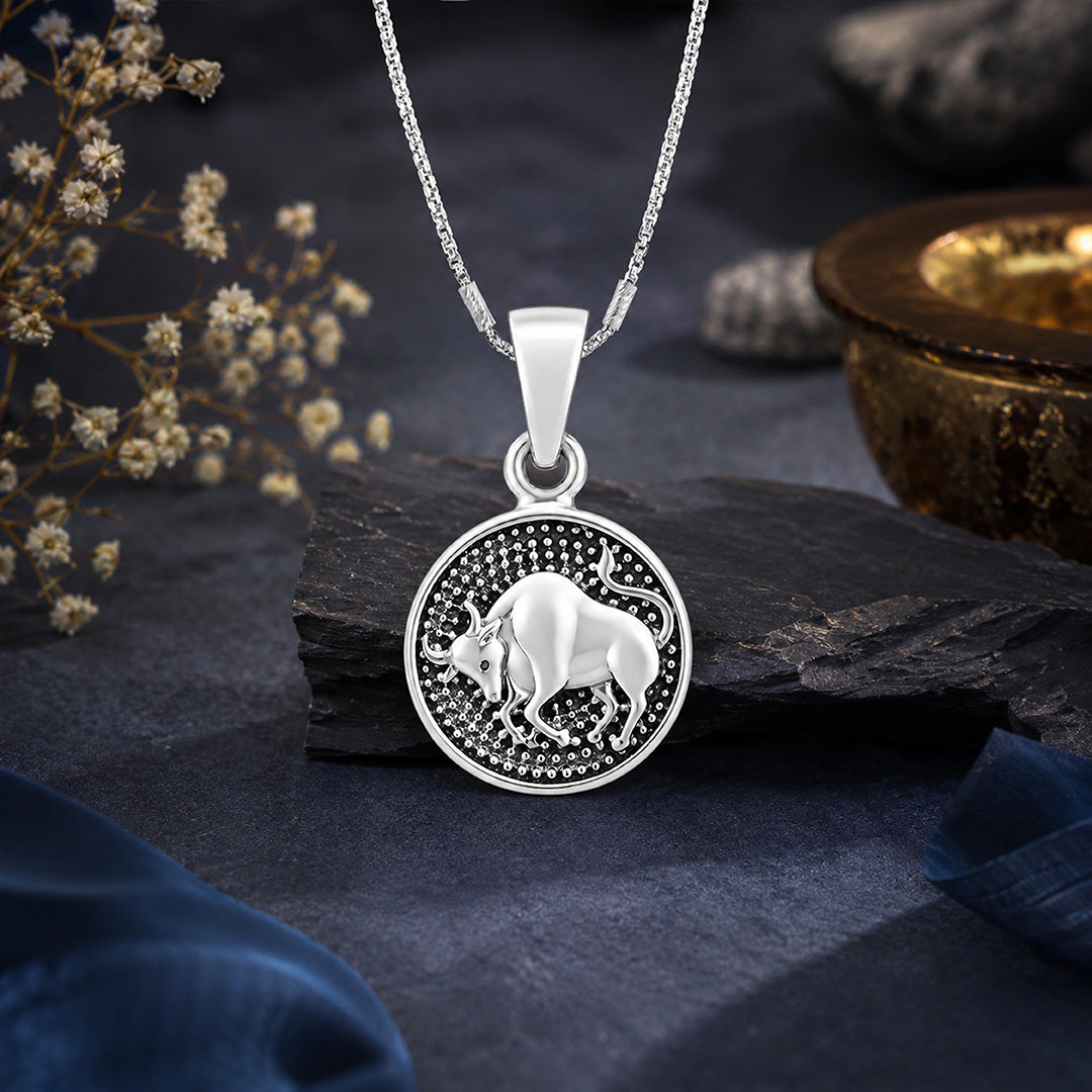 Antique Zodiac Taurus Disc 925 Sterling Silver Pendant for women