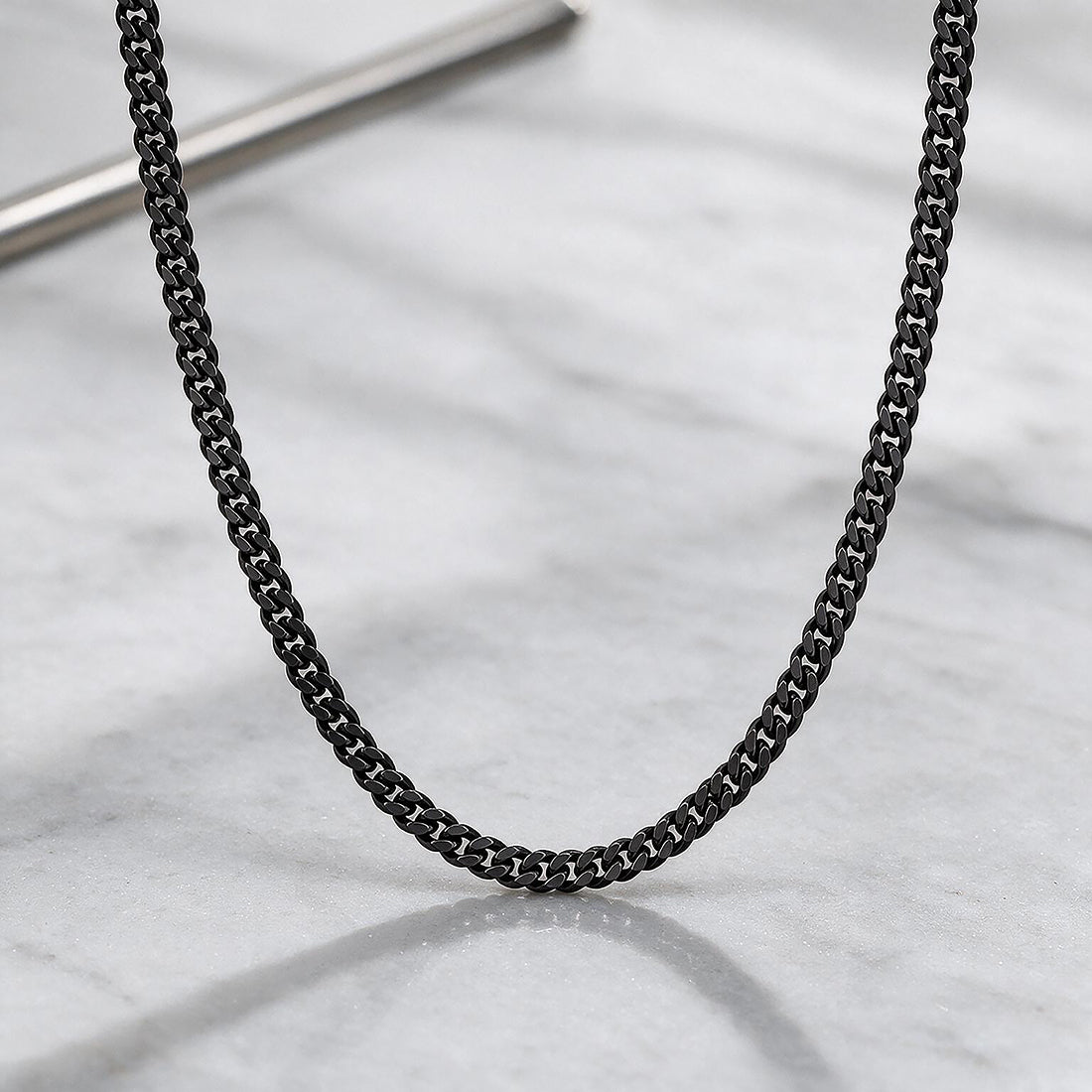 Bold Flat-Edge Shadow Black Heavy Curb Chain