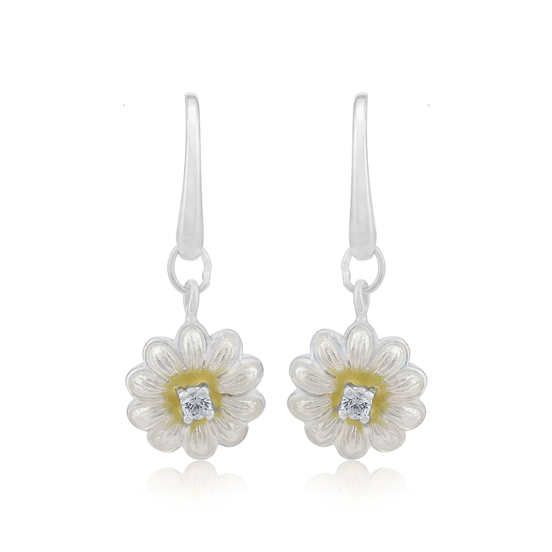 Bright Gold Center Daisy Petal Design 925 Sterling Silver Earring for women