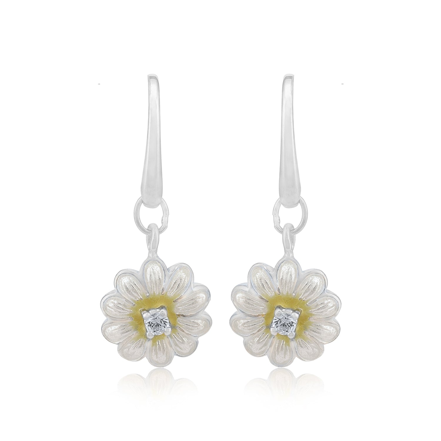 Bright Gold Center Daisy Petal Design 925 Sterling Silver Earring for women