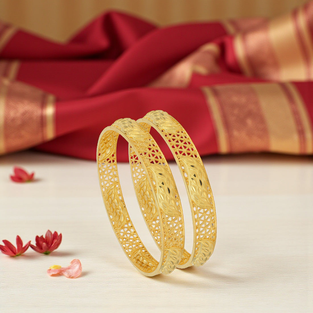 925 Sterling Silver Heritage Leaf Trellis Bangle for women