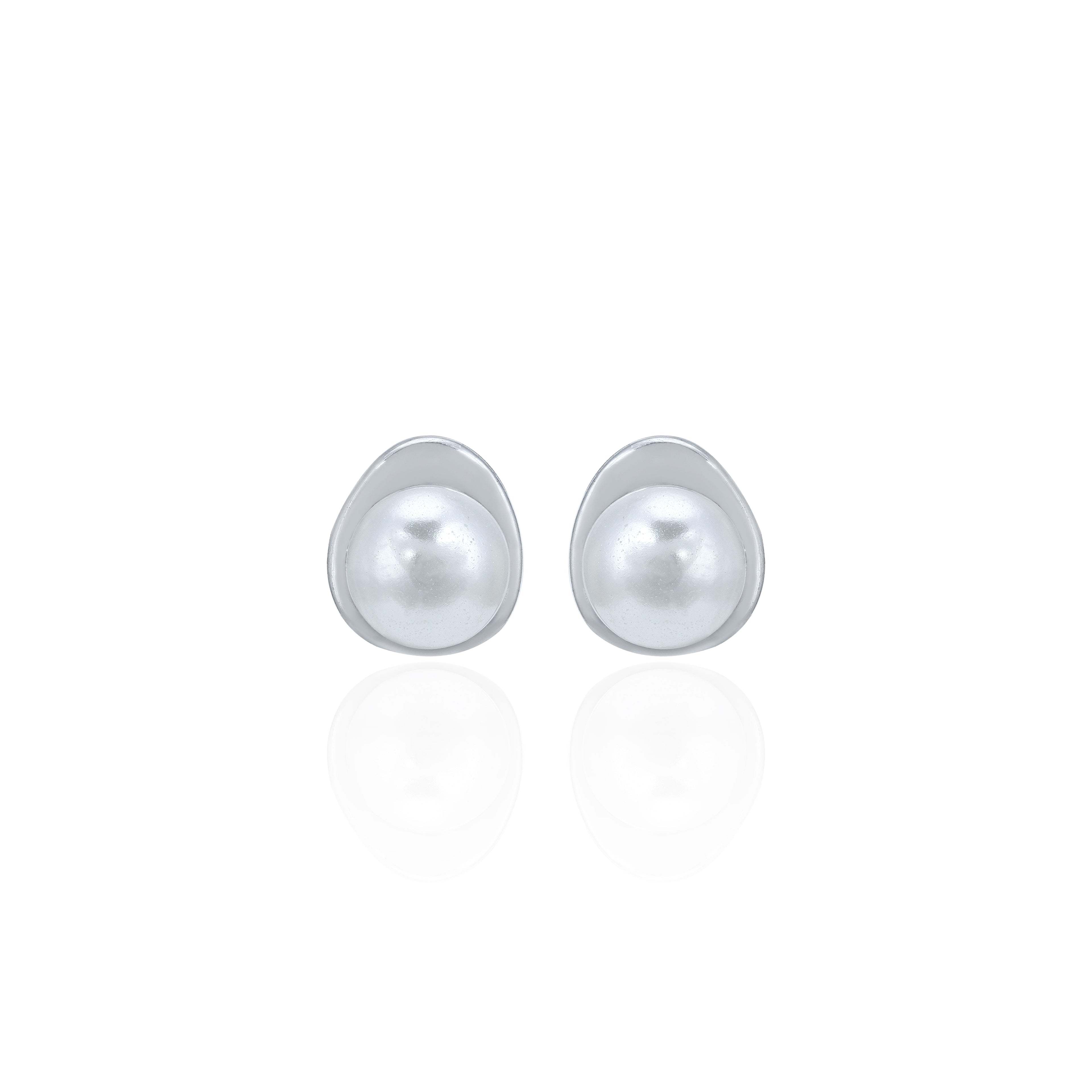 Charming Round Pearl 925 Sterling Silver Stud for Women