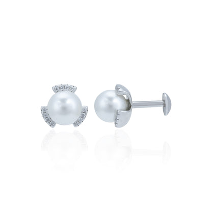 Charming White Pearl 925 Sterling Silver Stud for Women