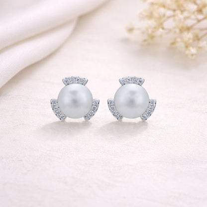 Charming White Pearl 925 Sterling Silver Stud for Women