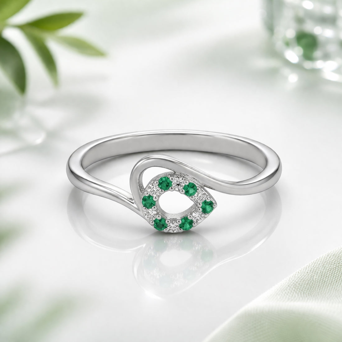Contemporary Swirl 925 Sterling Silver Teardrop Ring for Women