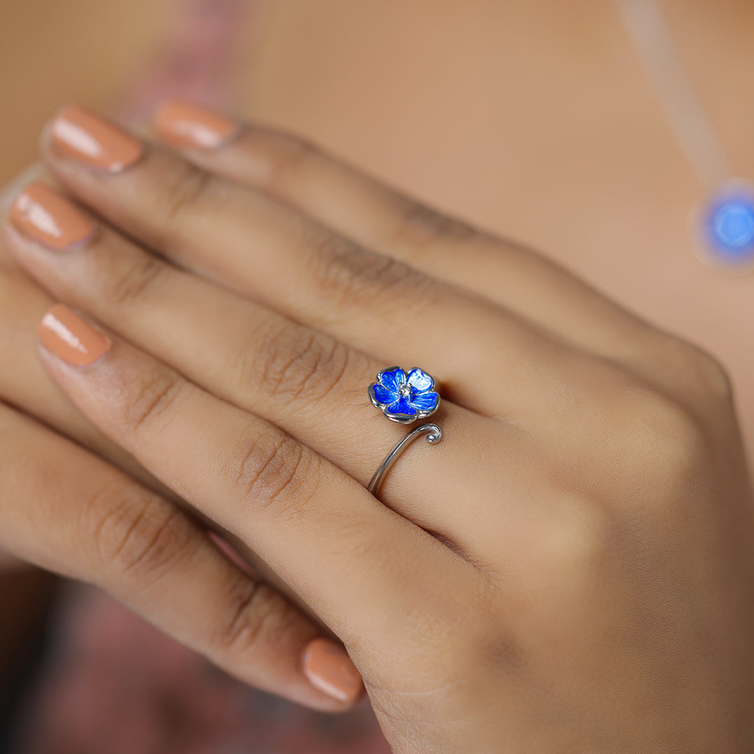 Deep Blue Petals Rhodium Plated 925 White Shine Center Rings - Modal