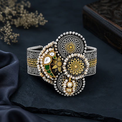 Emeral Parrot Pearl Chakra 925 Sterling Silver Kada