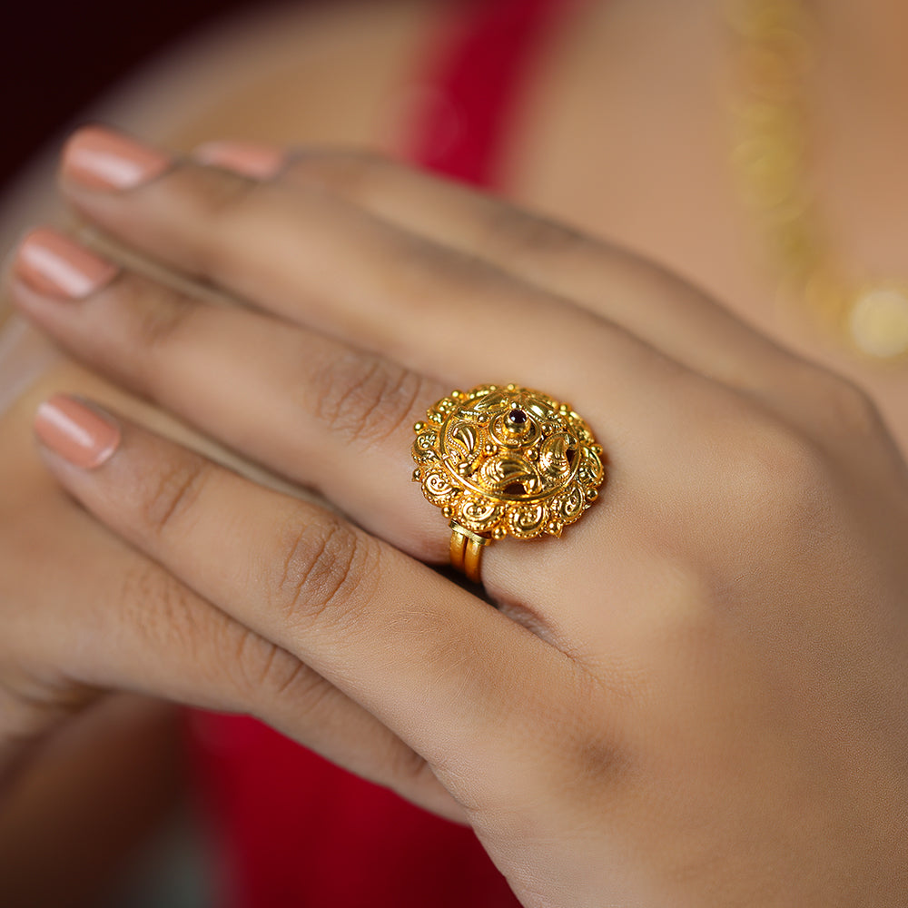Exquisite Round Manga 925 Gold Plated Red Kemp Center Rings