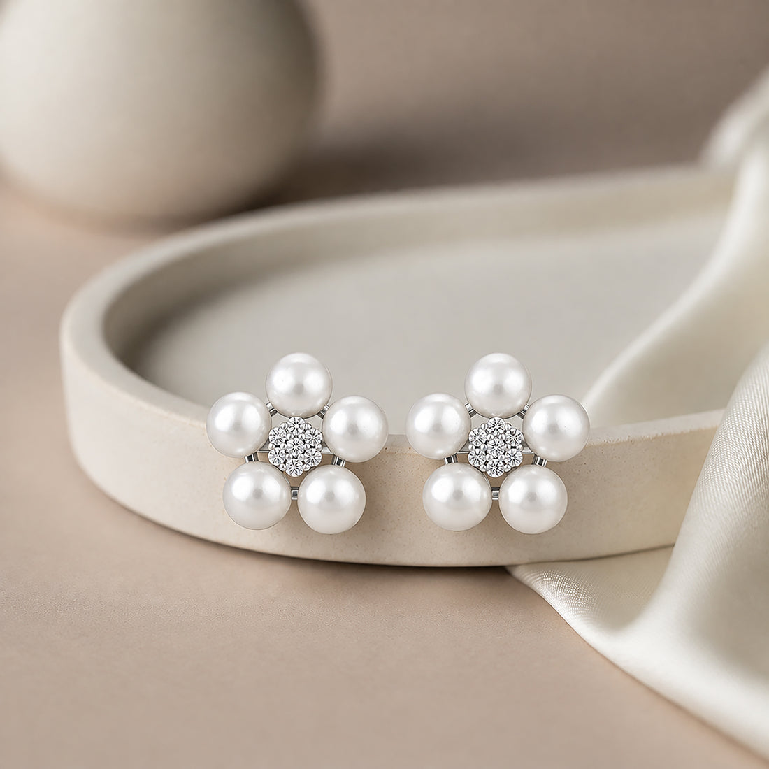 Flower Cluster 925 Sterling Silver White Pearl Stud for Women