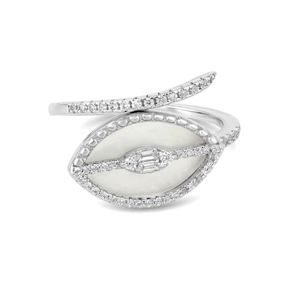 Glamorous Oval Eye Halo Brilliance 925 Sterling Silver Ring for women