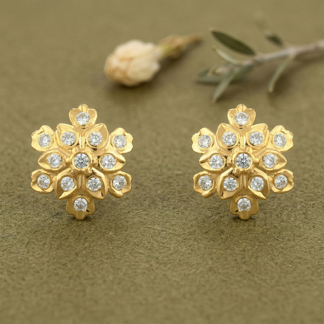 Golden CZ Floral Pattern 925 Sterling Silver Stud for Women