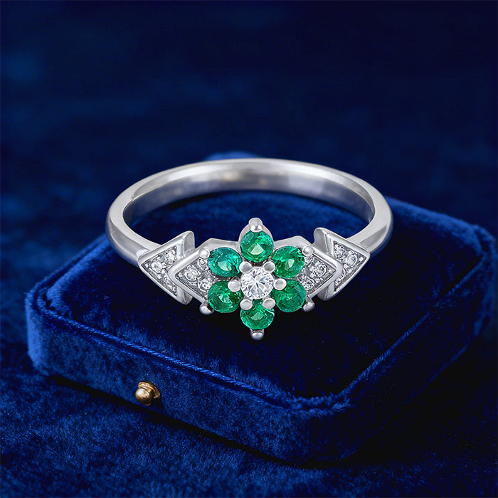 Graceful Green Floral 925 Sterling Silver Ring for Women