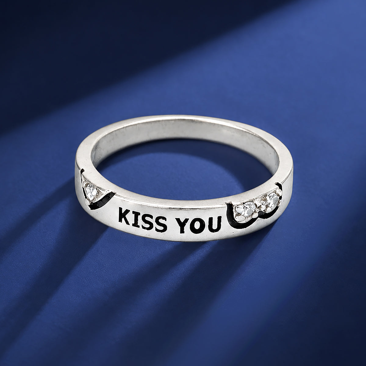 Kiss You 925 Silver Engraved Band Ring