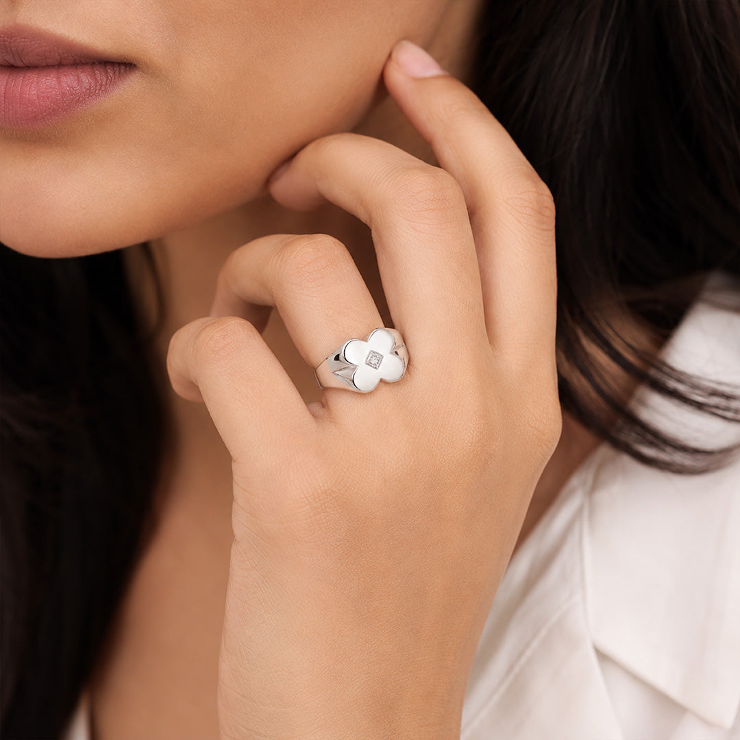 Lucky Clover Signet Silver Ring