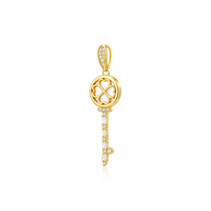 Lucky Key 925 Sterling Silver Sparkle Pendant
