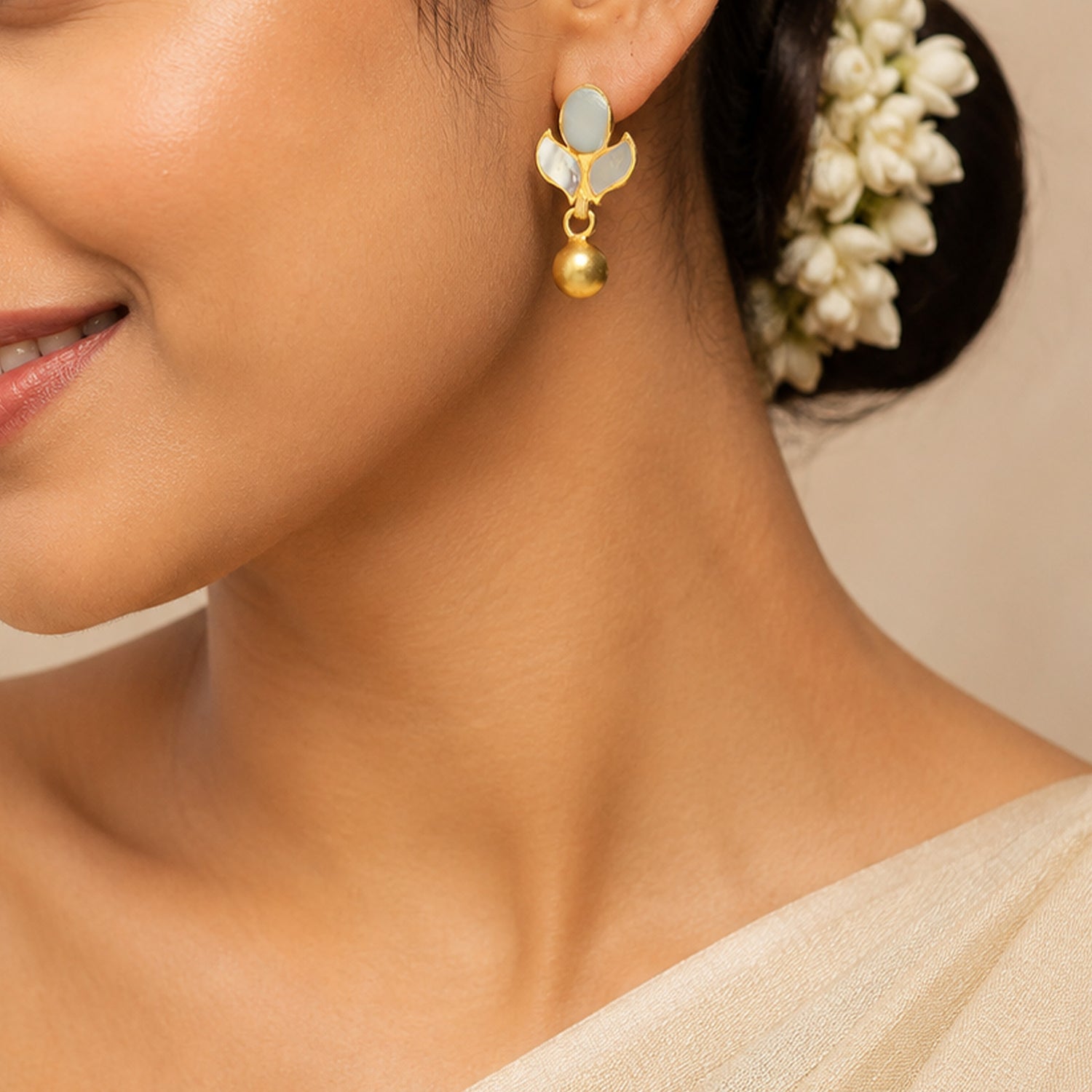 Mother Pearl Blossom 925 Sterling Silver Earrings