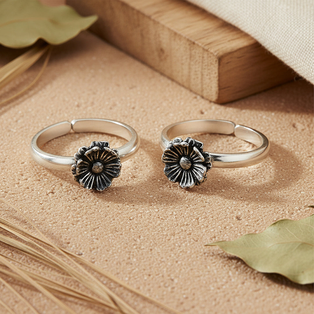 Oxidised Floral Pattern 925 Sterling Silver Toe Ring for Women