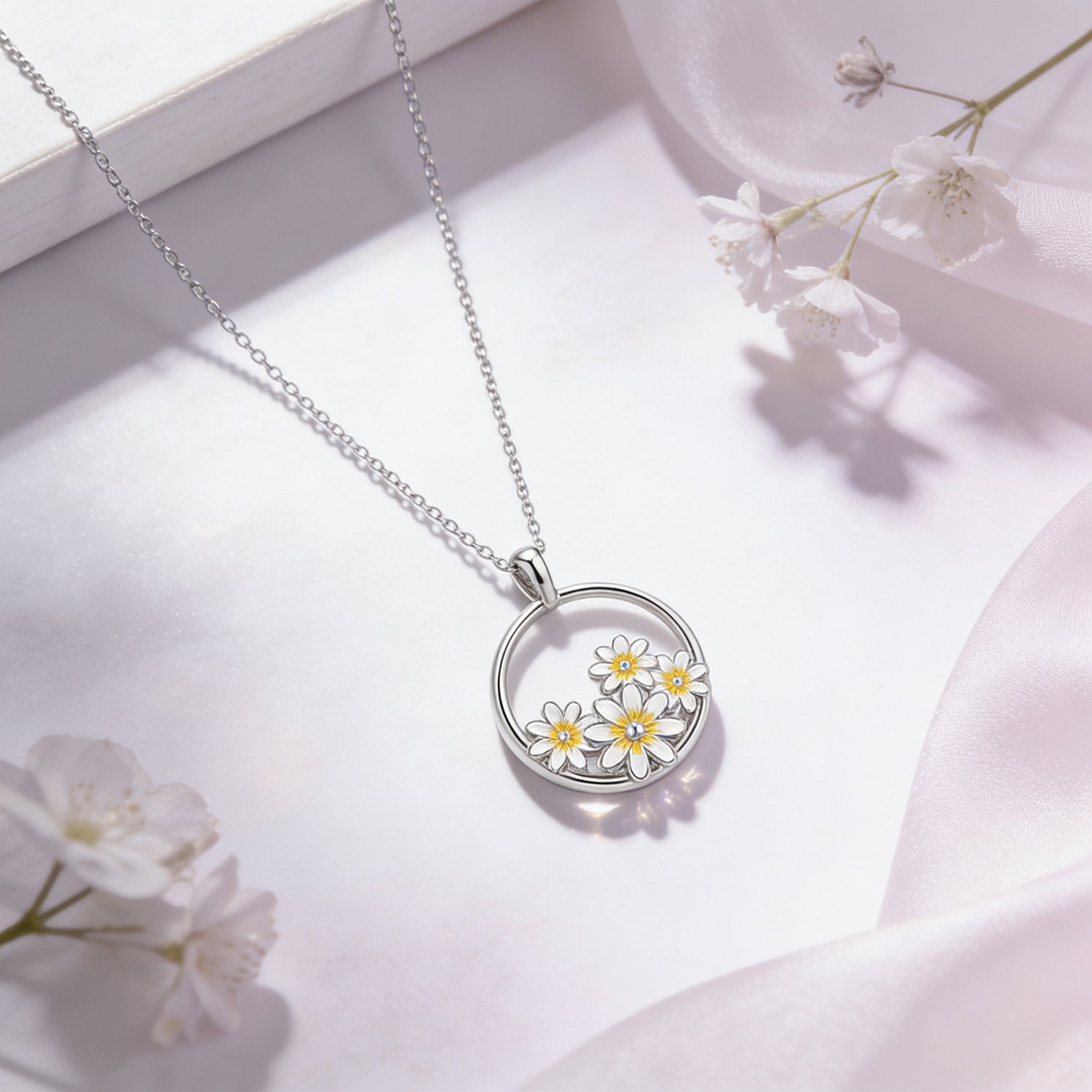 Radiant Floral Circle 925 Sterling Silver Chain Pendant for Women