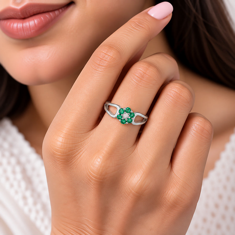 Radiant Green Bloom 925 Sterling Silver Ring for Women