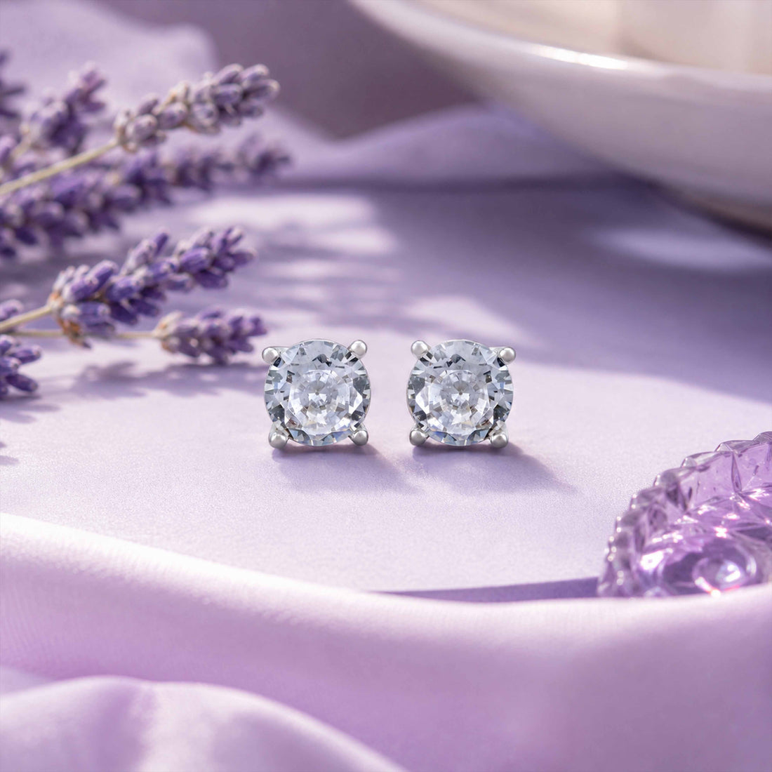 Radiant Solitaire 925 Sterling Silver Classic Stud Earring