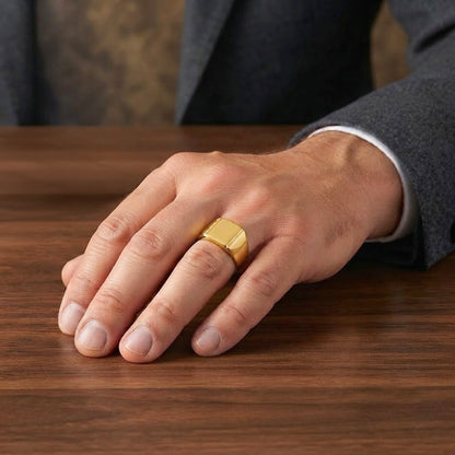 Regal Golden Signet 925 Sterling Silver Ring