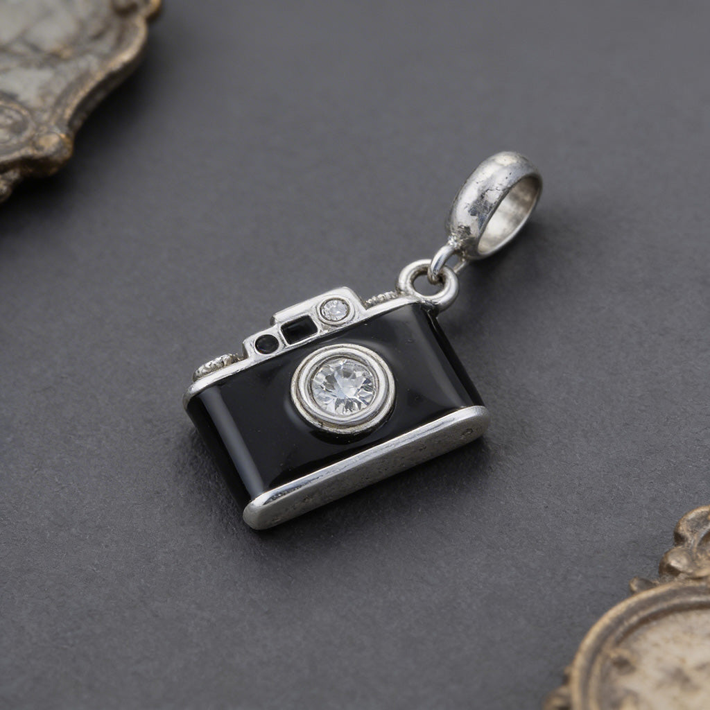 Retro Photographic Camera 925 Sterling Silver Pendant