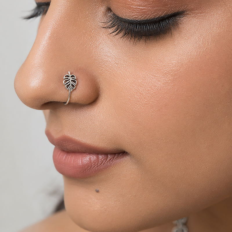 Silver Monstera Lleaf Nose Pin