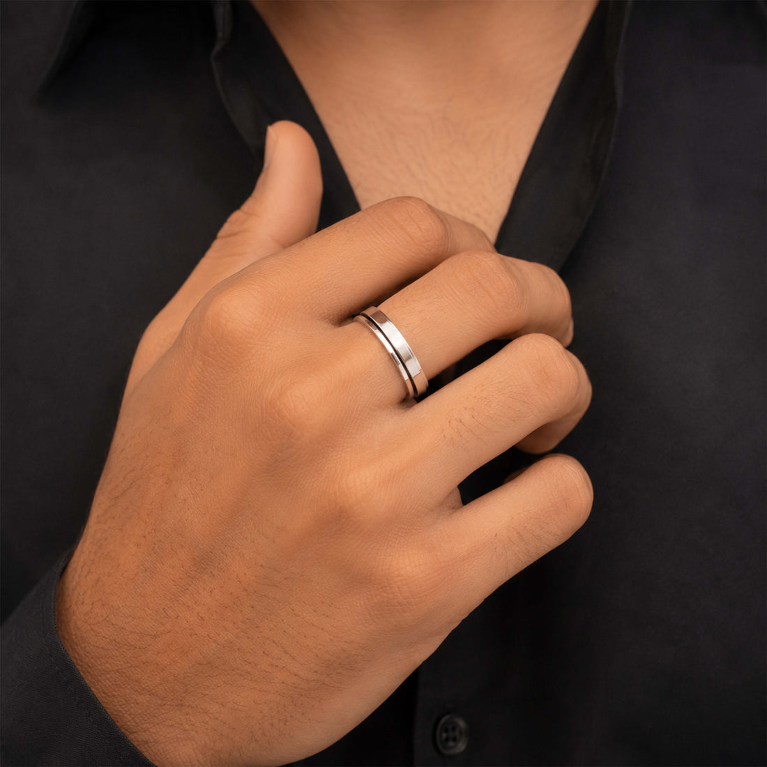 Sleek Spinner Band Modern Brilliance 925 Sterling Silver Ring for Men