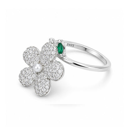 Sparkling Flower Silver Ring Emerald Leaf