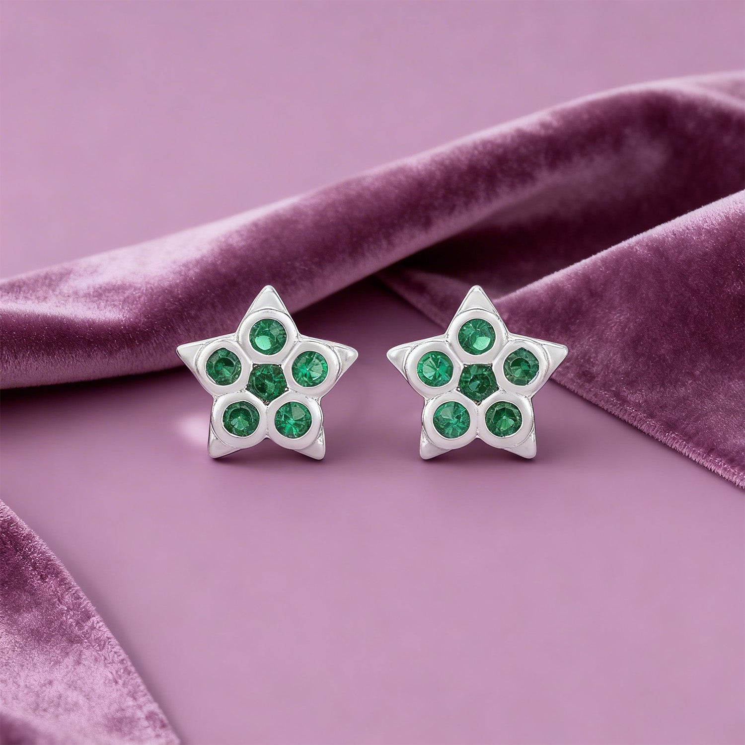 Sparkling Green Star Blossom 925 Sterling Silver Stud for Women