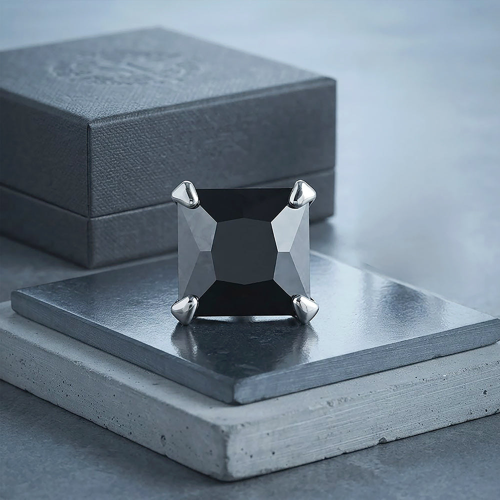 Square Black Gemstone Silver Nosepin