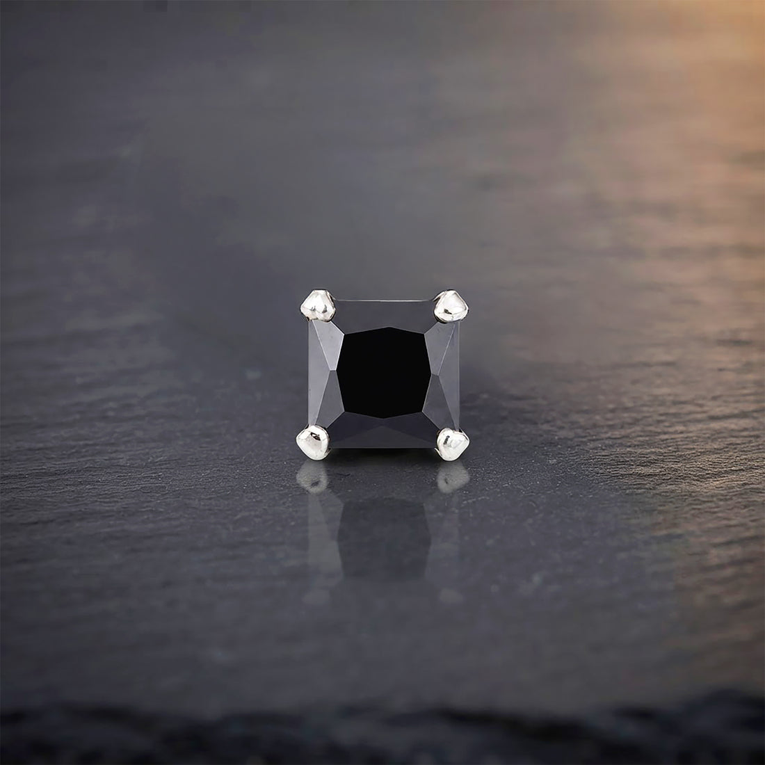Square Blackstone Silver Nosepin