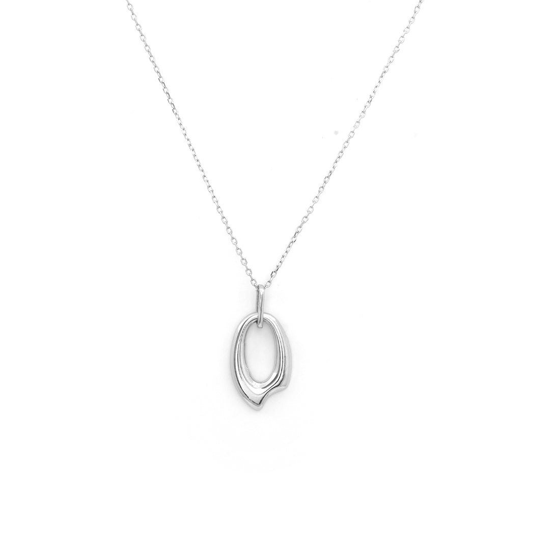 Stunning Silver Oval Pendant Chain