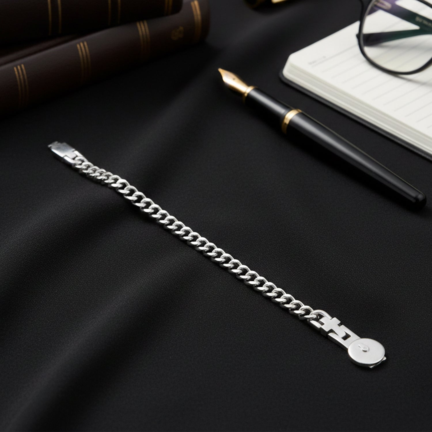 Tag Clasp Curb Silver Chain Bracelet