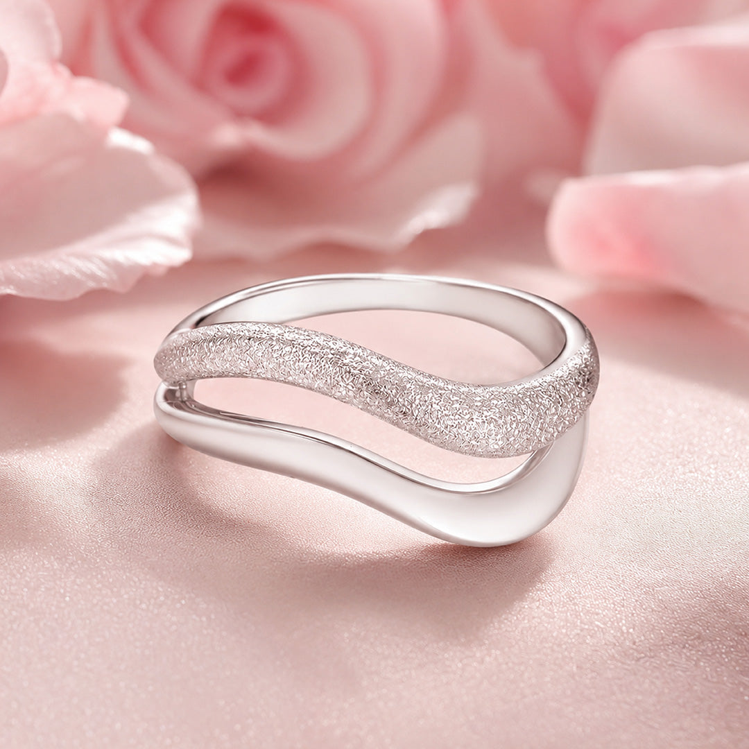 Textured Wavy Double Band Ring