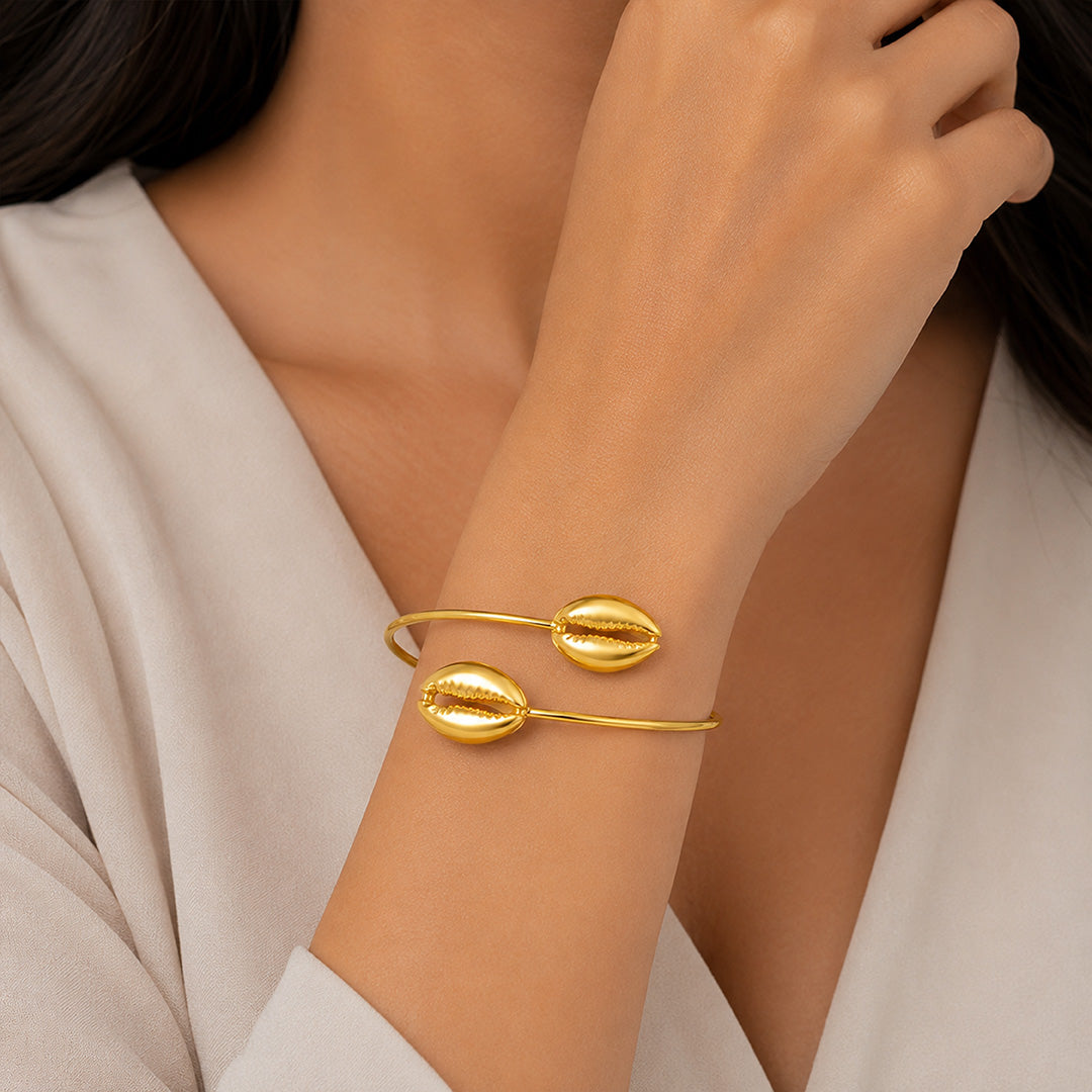 Twin Shell Harmony Golden Sculptural Modern Designer Kada