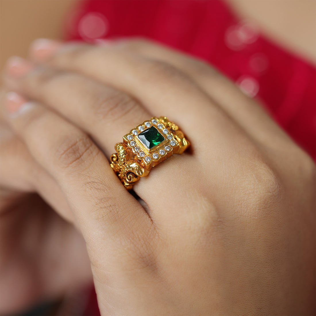 Verdant Cube 925 Gold Plated Carved Manga Sides Rings