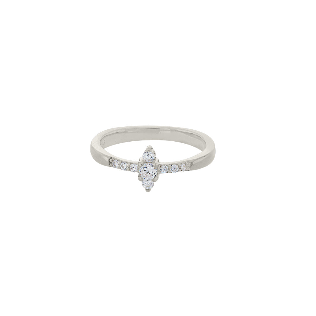 White Wonder 925 sterling silver  Ring Online