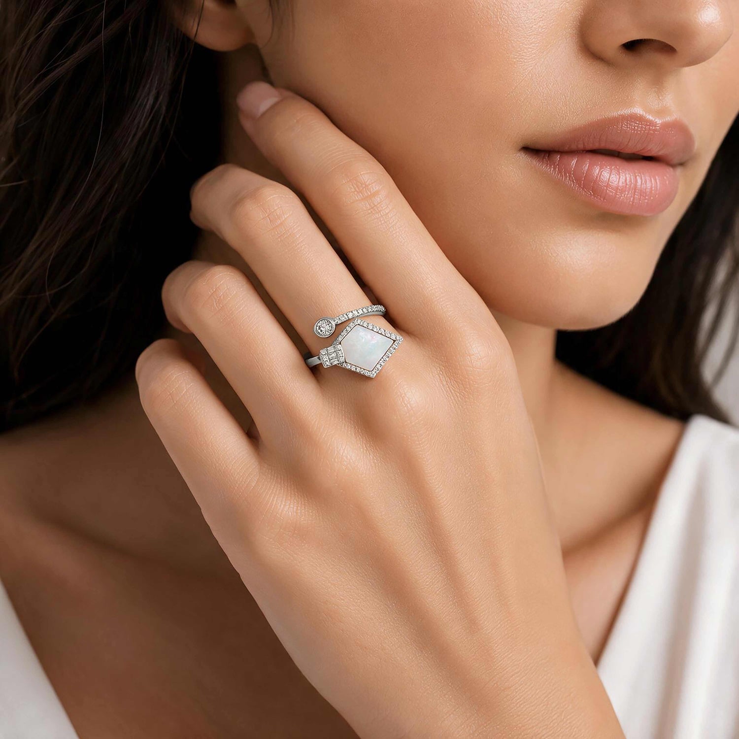 Zenith Silver Kite-Shape Mother of Pearl Open Ring