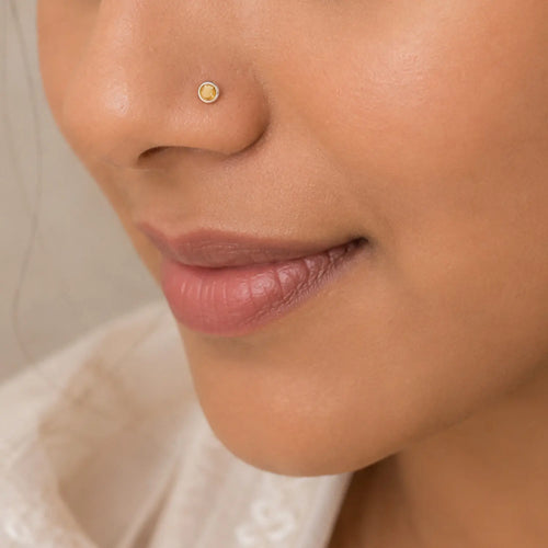 Nose pin - Hover