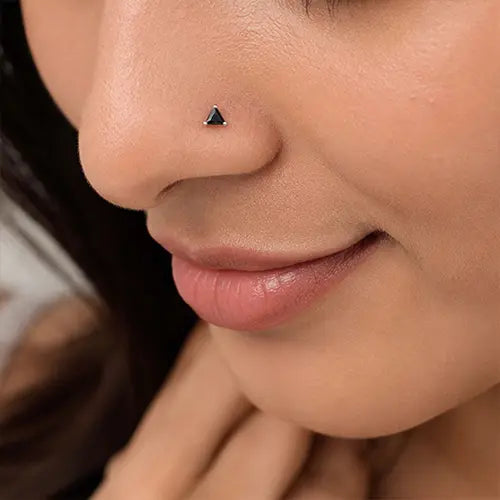 Nose pin - Hover